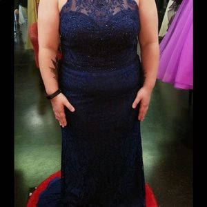 Size 16 prom dress